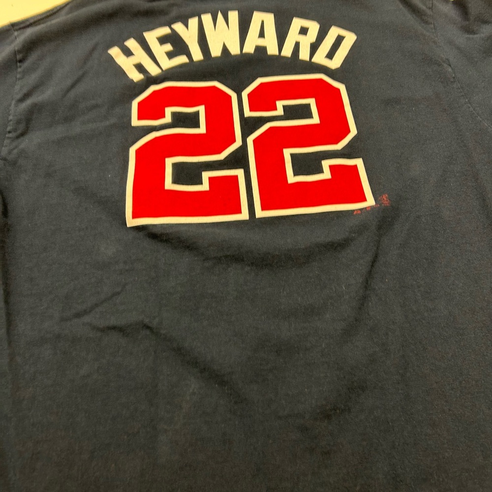 Braves tee shirt!! Heyward large! Vintage -let’s go to the game!! Be noticed - Picture 4 of 4